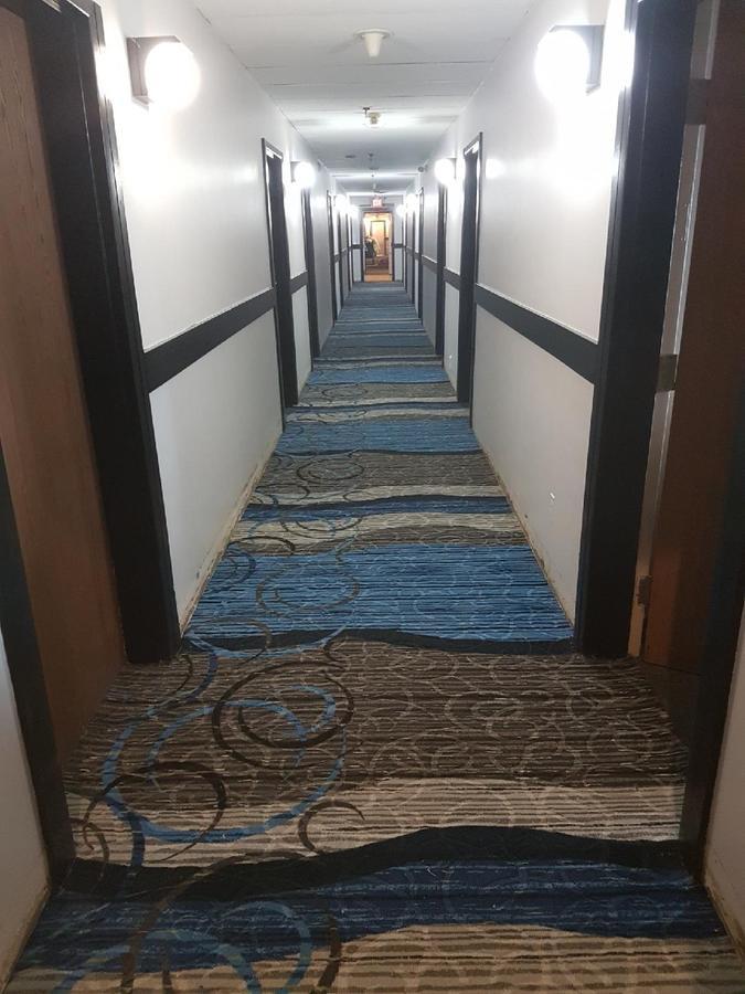 Venture Inn Hotel サスカトゥーン エクステリア 写真